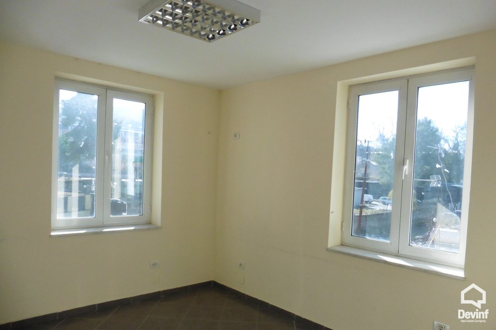 Tirane For Rent Office  Offices in Kombinat area Office