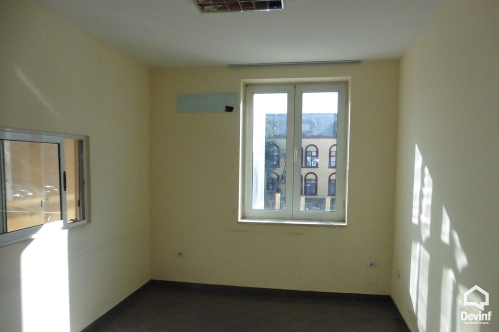 Tirane For Rent Office  Offices in Kombinat area Office