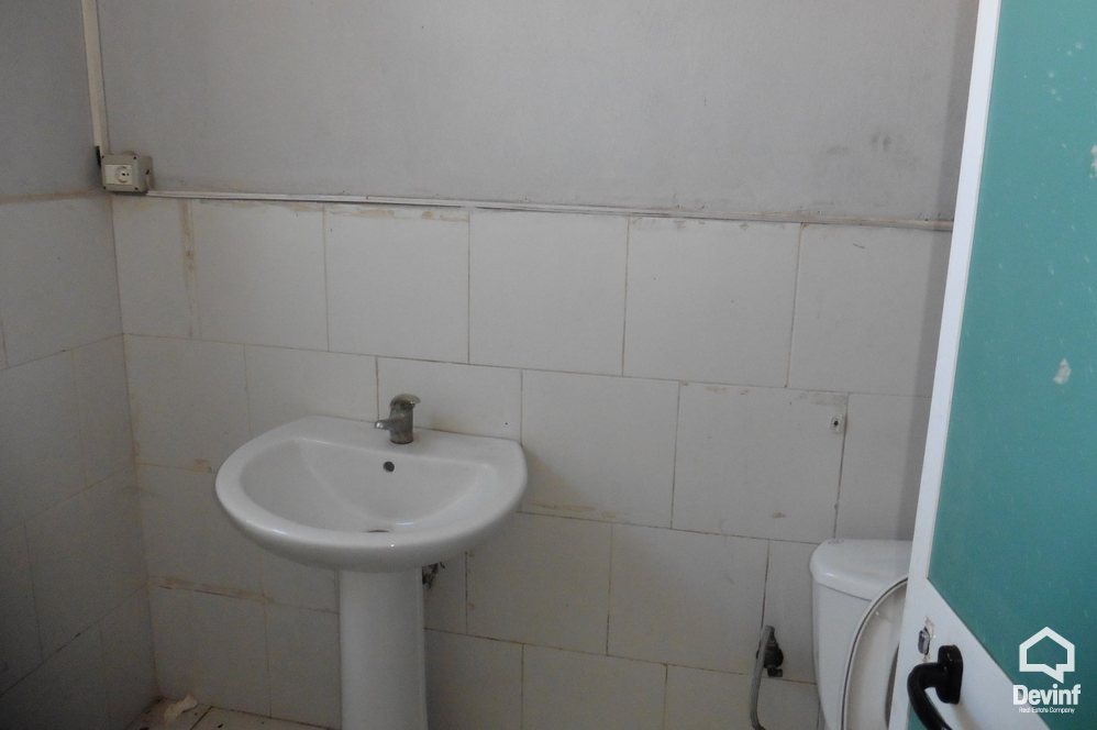 Tirane For Rent Office  Offices in Kombinat area Office