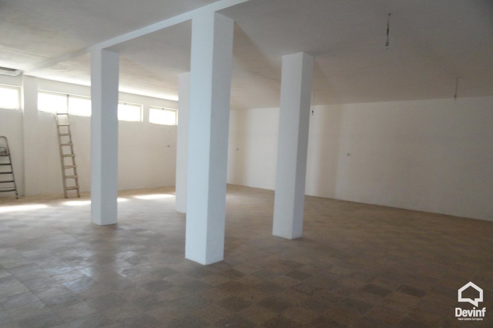 Tirane For Sale Villa Me shume se 4 dhoma Villa located near the U.S. Embassy residential compound Villa
