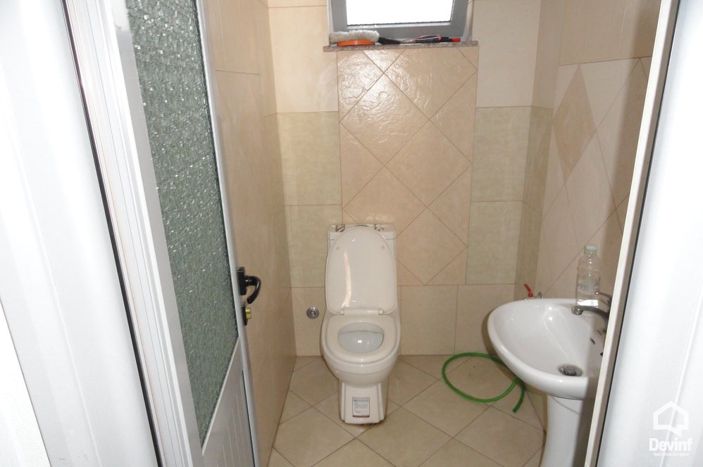 Tirane For Sale Villa Me shume se 4 dhoma Villa located near the U.S. Embassy residential compound Villa