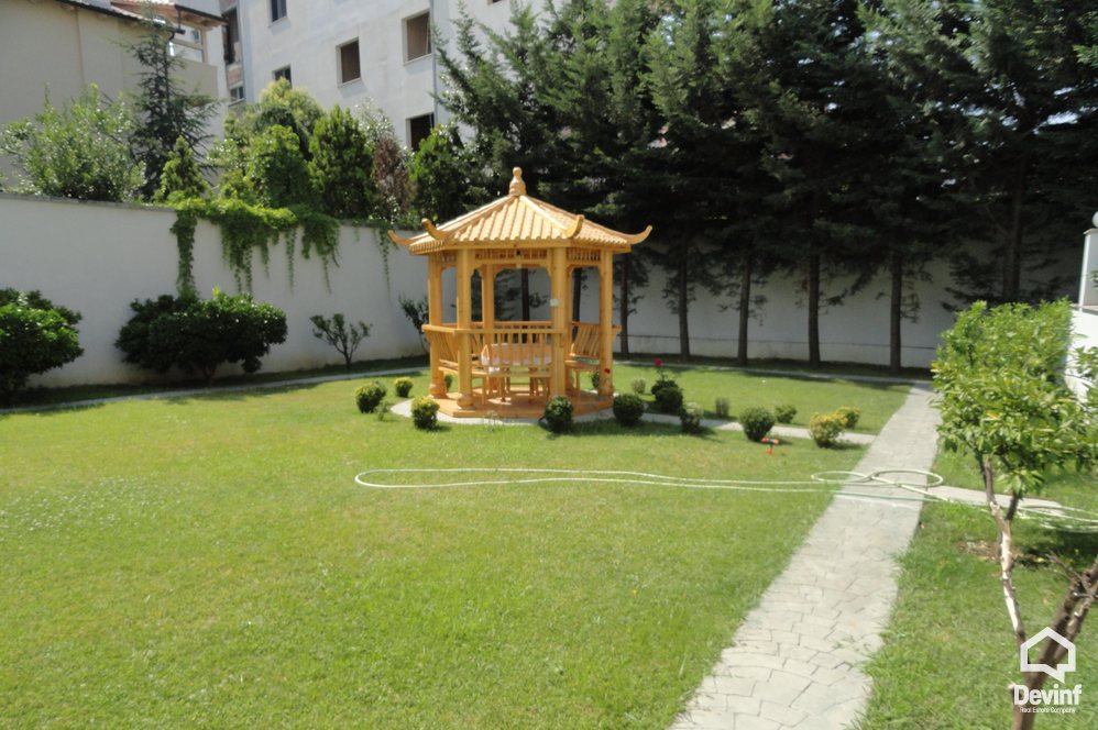 Tirane For Sale Villa Me shume se 4 dhoma Villa located near the U.S. Embassy residential compound Villa