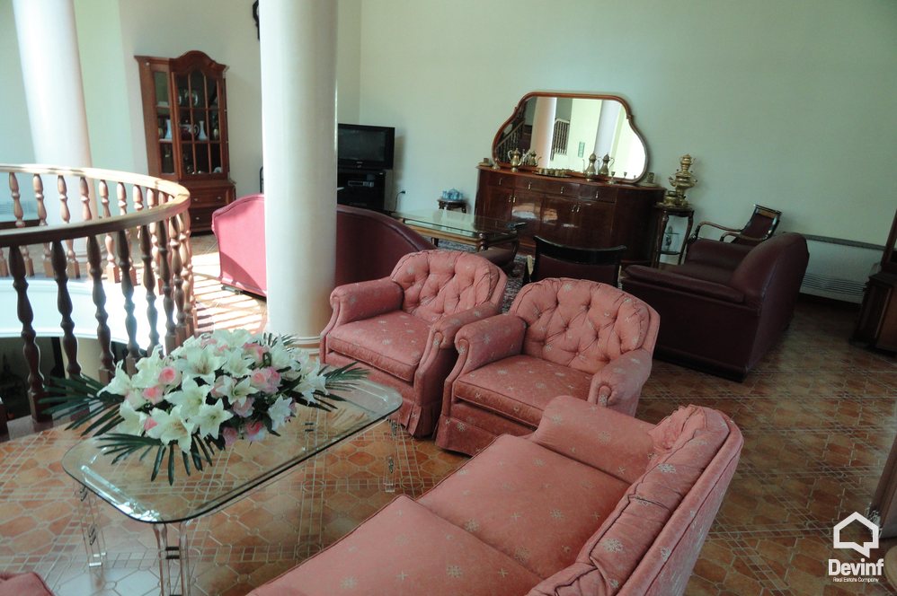 Tirane For Sale Villa Me shume se 4 dhoma Villa located near the U.S. Embassy residential compound Villa