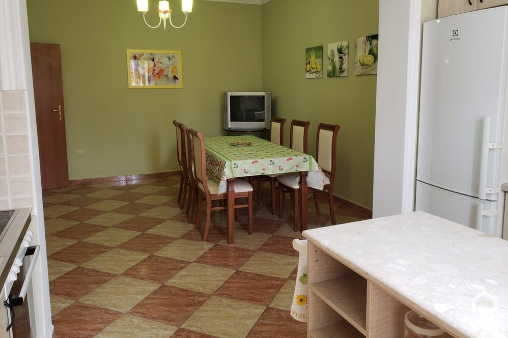 Tirane For Rent Apartment 4+1+G Apartament in a villa located close to Street Kavaja Apartment Villa Floor