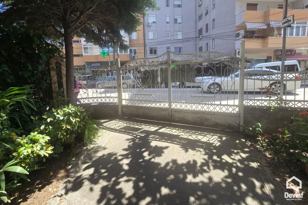 Tirane For Rent Multifunctional Building  5-storey building in Tirana e Re area Office klinike spitalore shkolle Hotel azil per te moshuarit azil