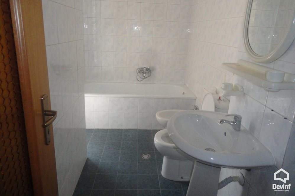 Tirane Shitje Apartament 3+1+G Pallat i ri prane shallvareve apartament