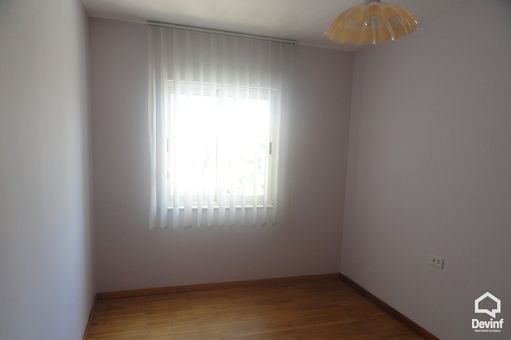 Tirane Shitje Apartament 3+1+G Pallat i ri prane shallvareve apartament