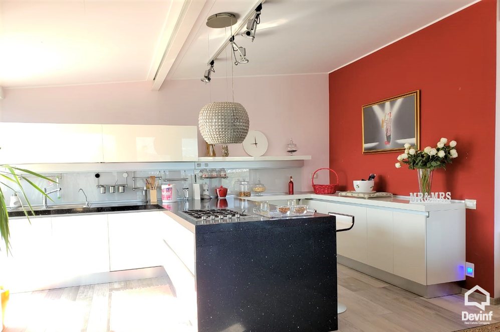 Tirane Shitje Apartament 2+1+A Prane Liqenit Artificial te Tiranes apartament penthouse