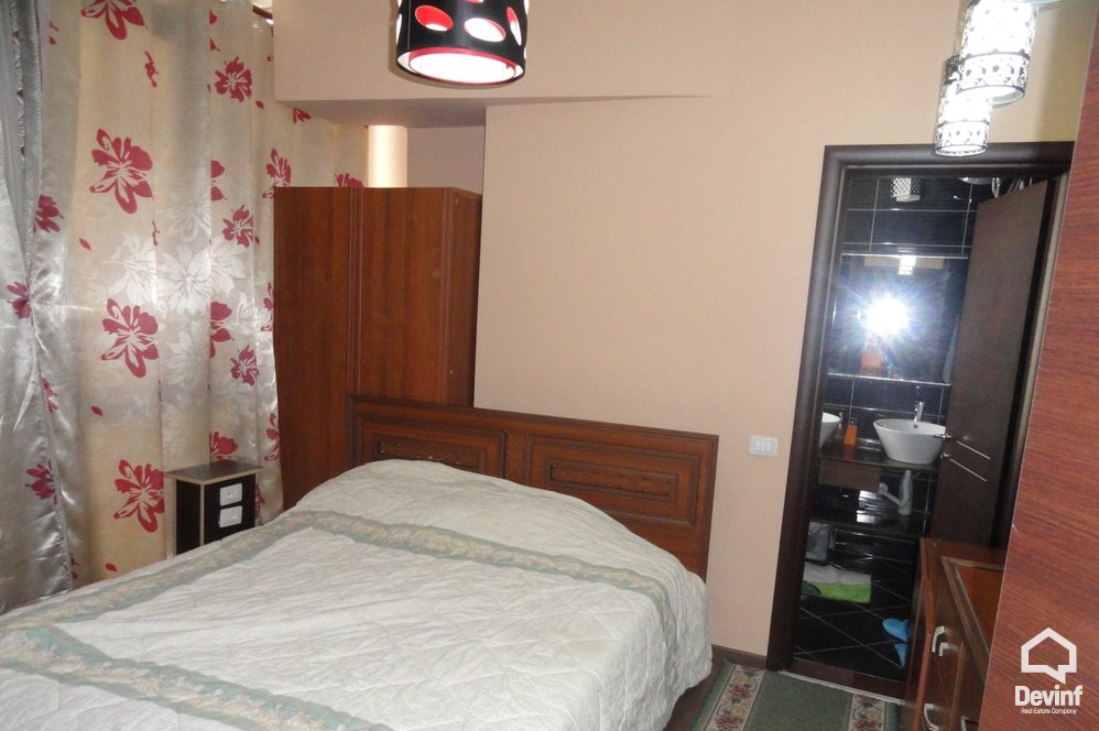 Tirane Shitje Apartament 3+1+A Fillimi i rruges Medar Shtylla, ish rruga Komuna e Parisit apartament