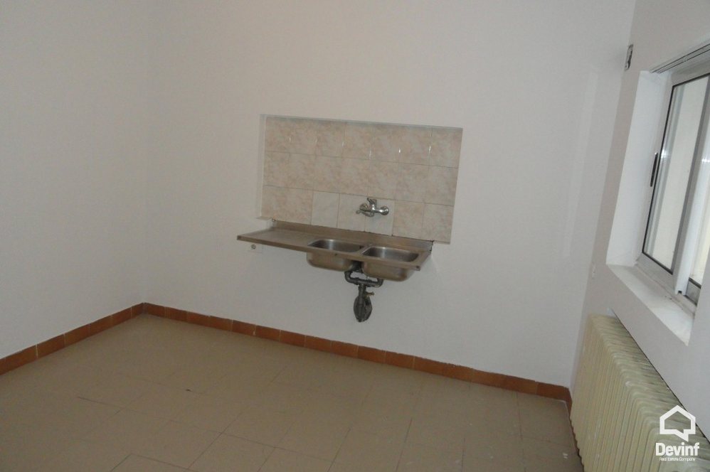 Tirane Qera Vile  Vile rezidenciale prane selise se Radio Televizionit Shqiptar zyre vile