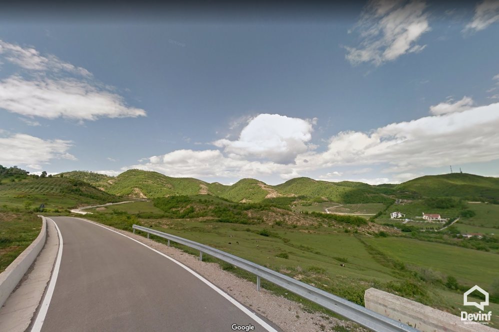 Tirane Shitje Toke  Toka ndodhet ne Sauk toke per ndertim toke per agroturizem