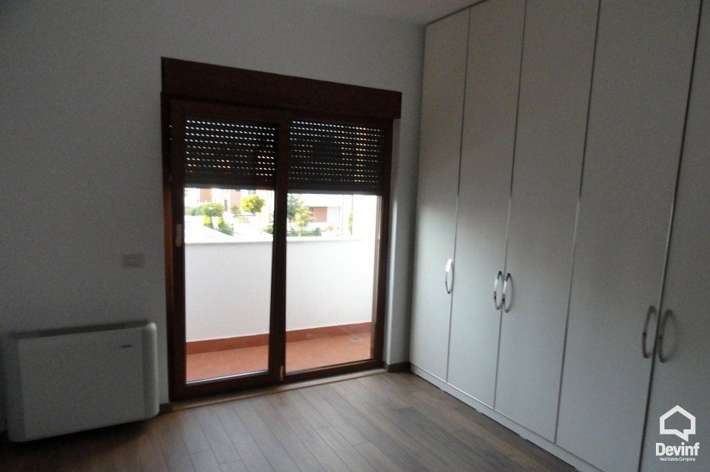 Tirane Qera Vile  Vile ne ne nje kompleks vilash ne rrethinat e Tiranes  kompleks rezidencial