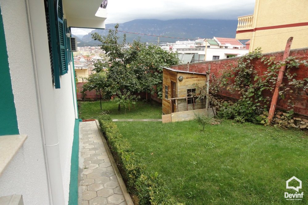 Tirane For Rent Villa Me shume se 4 dhoma Residential house located close to Student City Villa