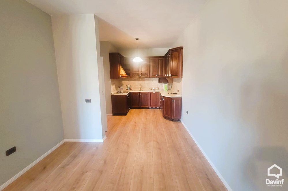 Tirane For Rent Apartment 3+1 Apartment/office for rent on Elbasani Street Apartment Office