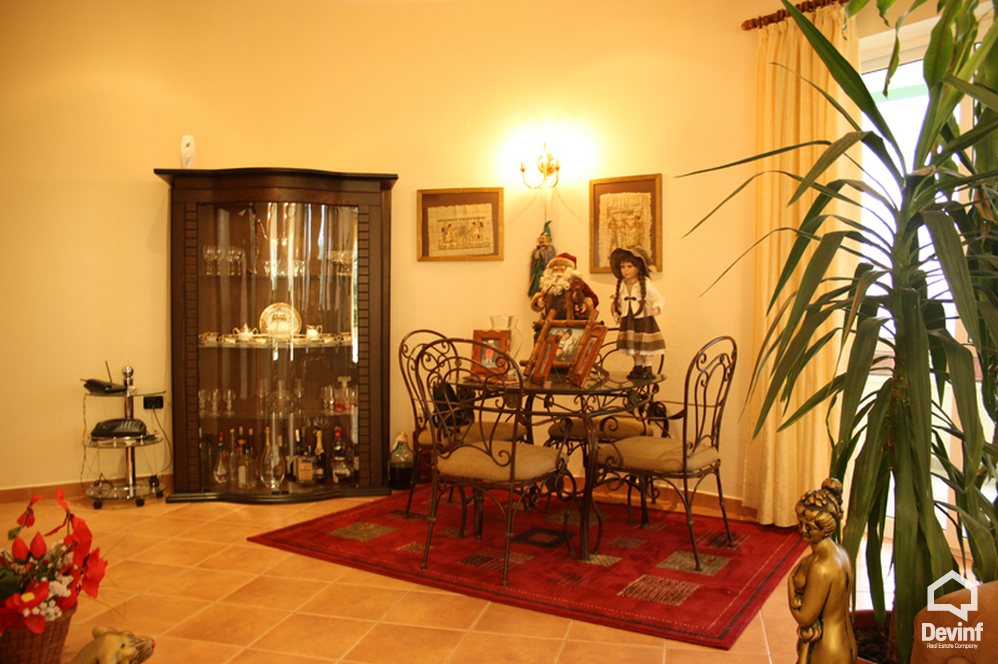 Tirane For Sale Villa Me shume se 4 dhoma New villa located in a residential area close to Stadiun Selman Stermasi 