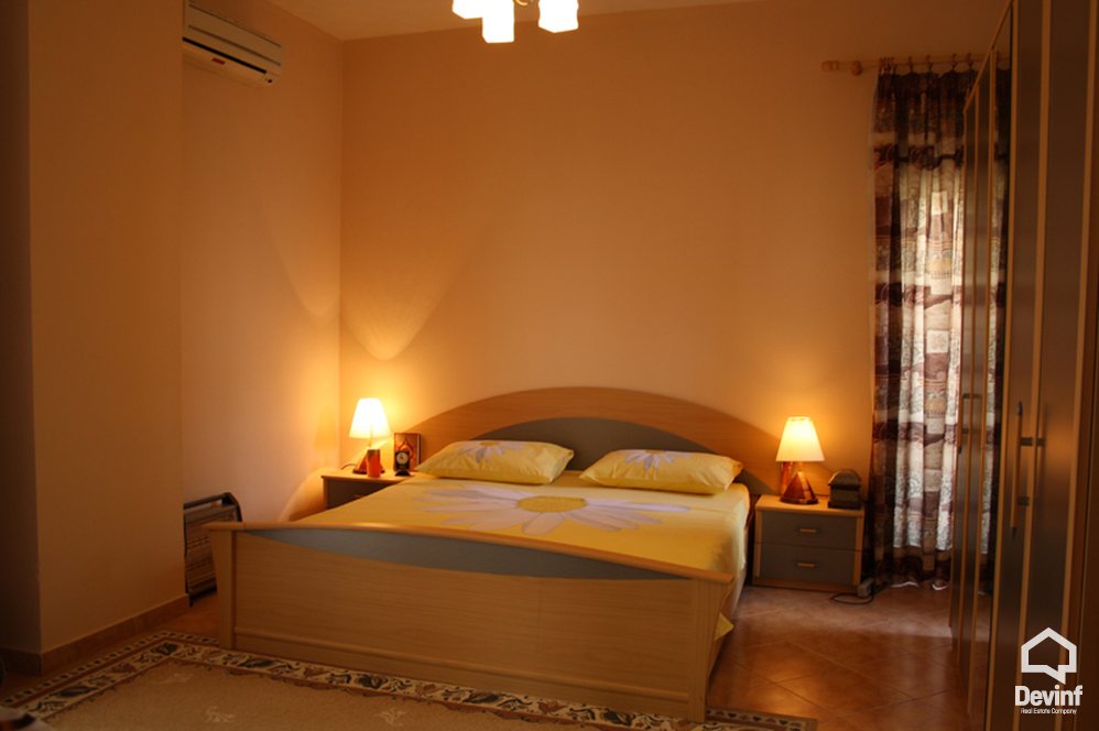 Tirane For Sale Villa Me shume se 4 dhoma New villa located in a residential area close to Stadiun Selman Stermasi 