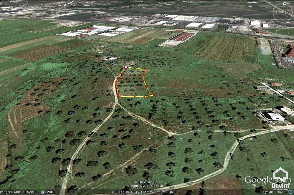 Tirane Shitje Toke  Toka ndodhet afer kryqezimit te qafes se Kasharit dhe rruges per ne Aeroport. toke industriale