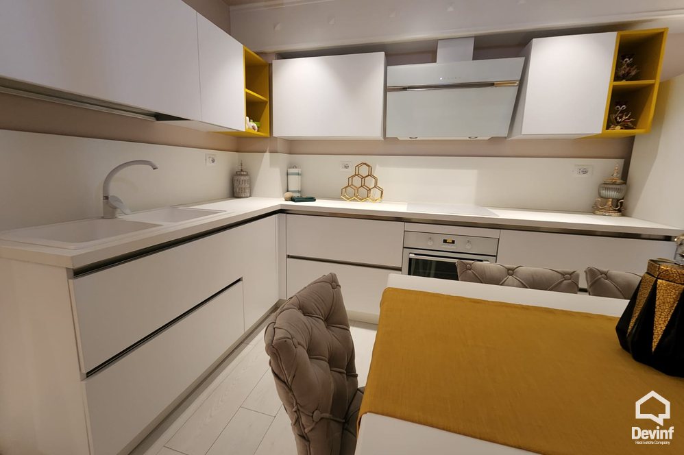 Tirane Qera Apartament 2+1+A Pallat i ri prane Kopeshtit Zoologjik apartament