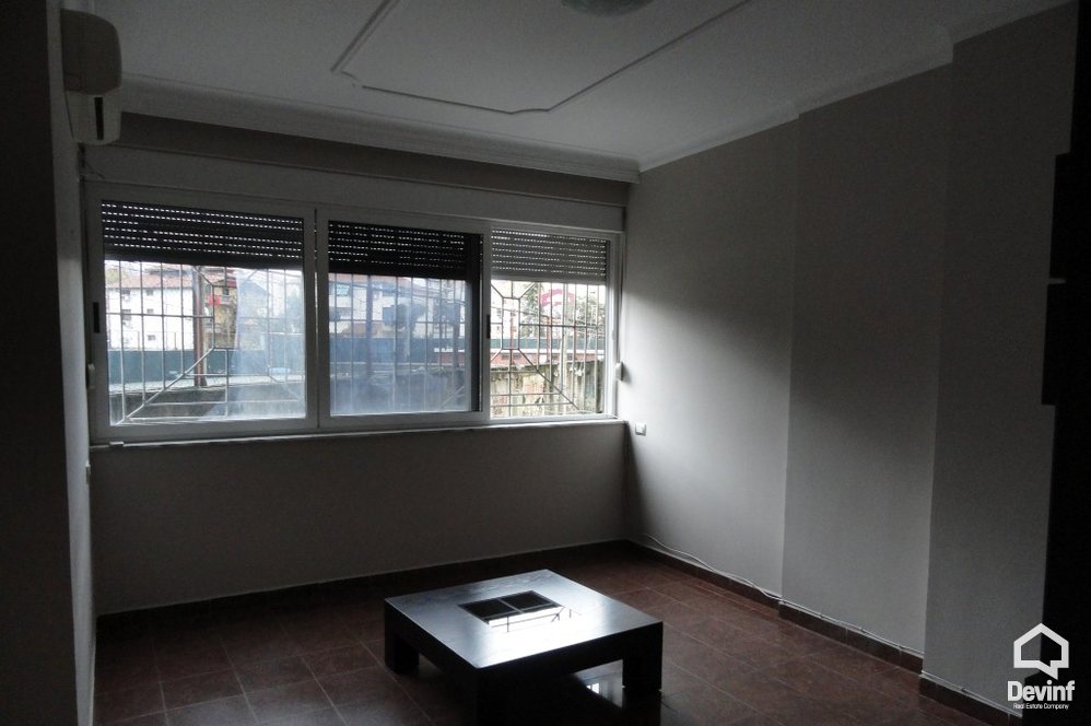 Tirane Shitje Zyre  Zyra ndodhet ne Bulevardin Gjergj Fishta prane Drejtorise se Policise, Tirane. Zyre