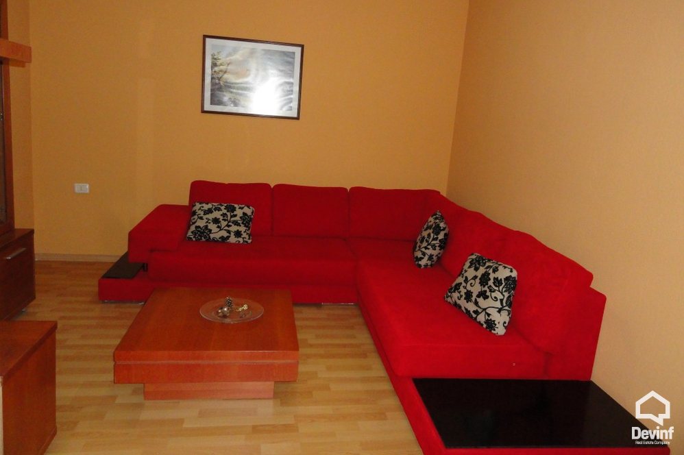Tirane For Rent Houses Me shume se 4 dhoma House located in Str. Petro Nini Luarasi  