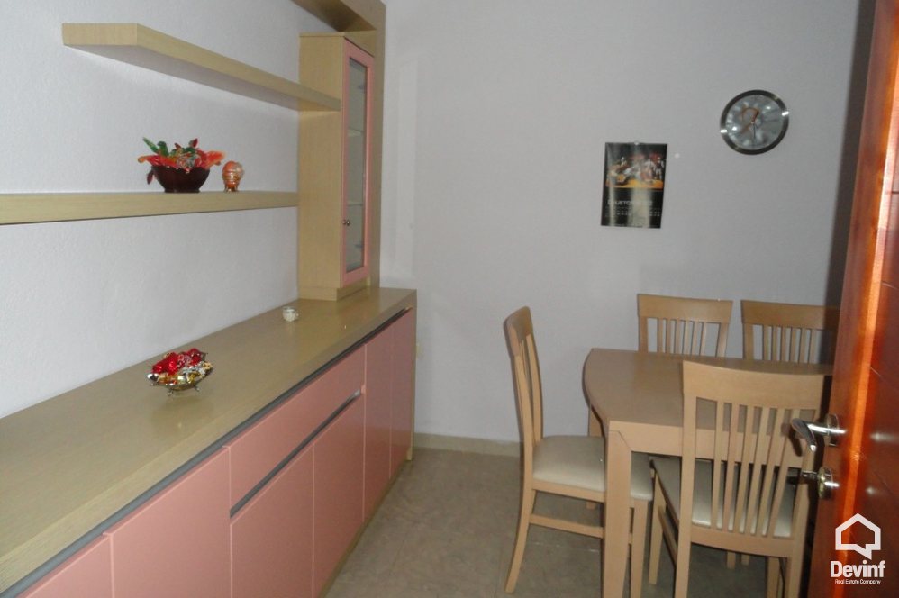 Tirane For Rent Houses Me shume se 4 dhoma House located in Str. Petro Nini Luarasi  