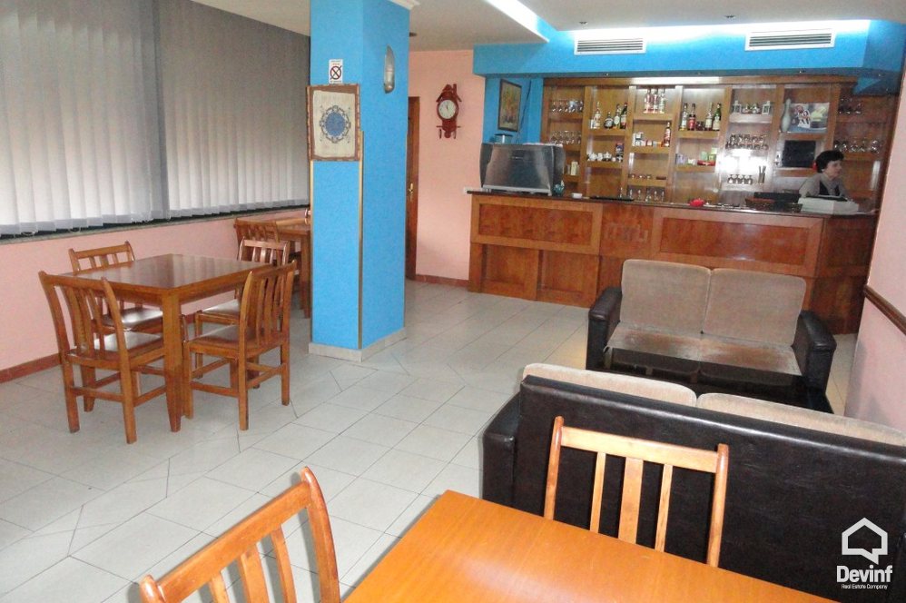Tirane Shitje Dyqan  Rruga Mine Peza toke per ndertim