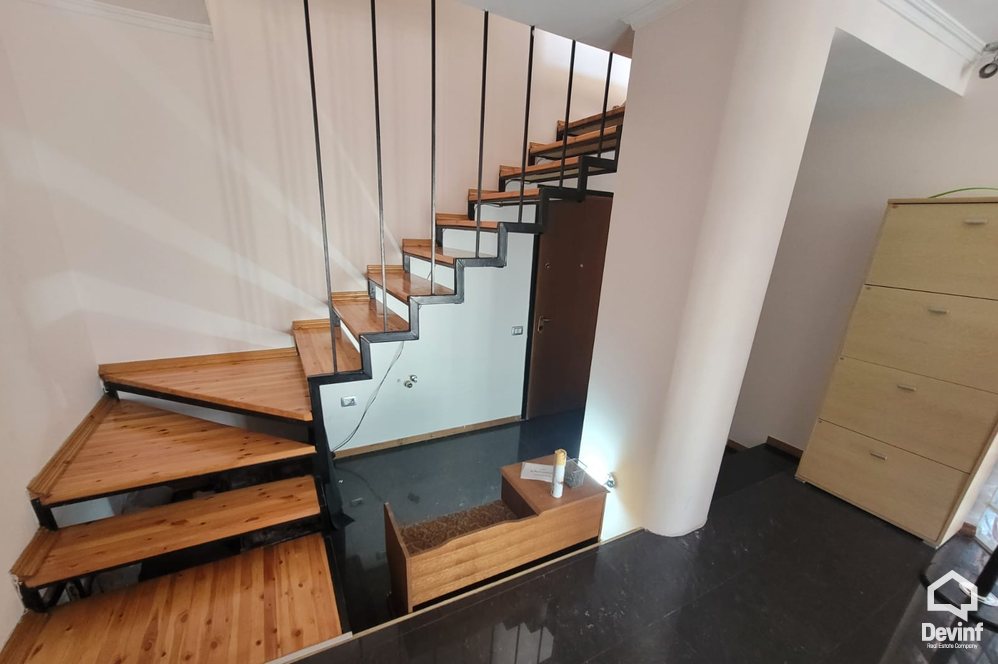 Tirane For Rent Apartment 3+1+A Duplex apartment in Str. Elbasani Apartment dubleks
