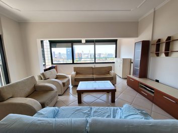 Apartament Shitje Bulevardi Zhan D Ark, prane Gjykates se Apelit