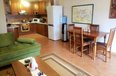 Tirane Qera Apartament 1+1+A Apartamenti ndodhet ne zonen e Bllokut apartament