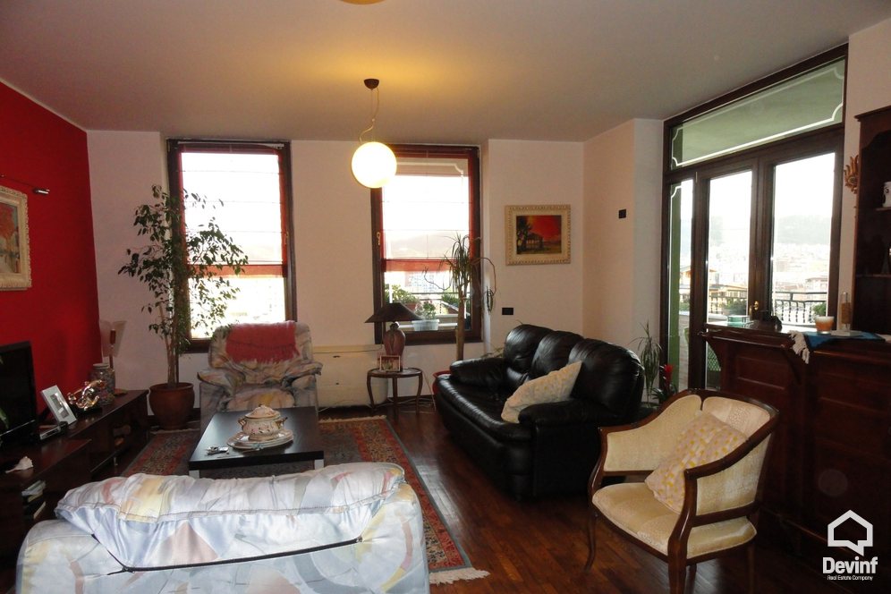 Ne Shitje Apartament 3+1+G Prane ish Ekspozites Shqiperia Sot Tirane