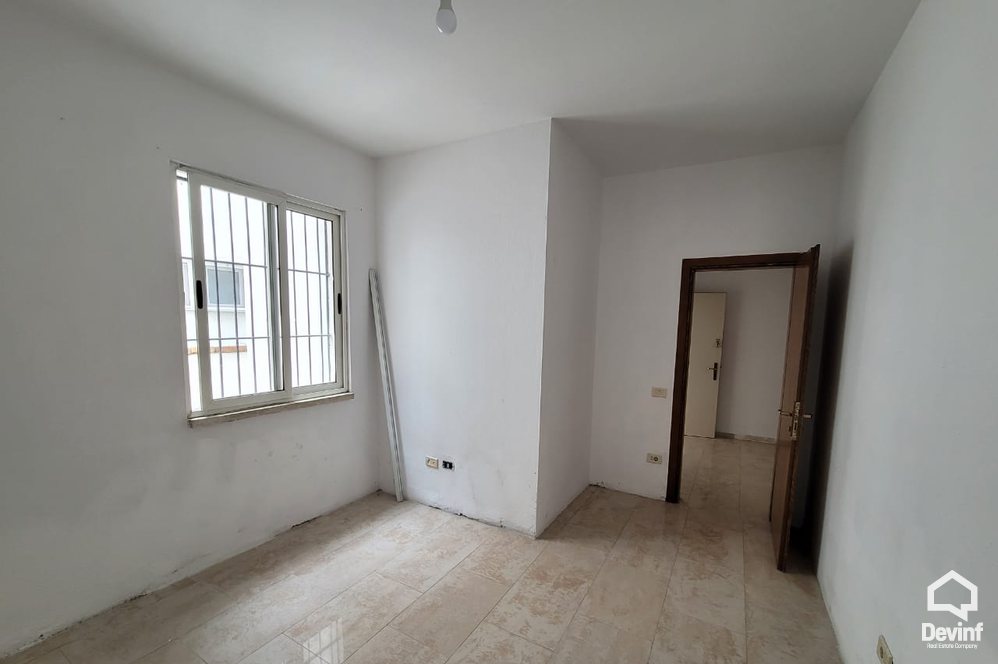 Tirane For Sale Villa Me shume se 4 dhoma House in a residential neighborhood of villas in Selite, Tirana Villa