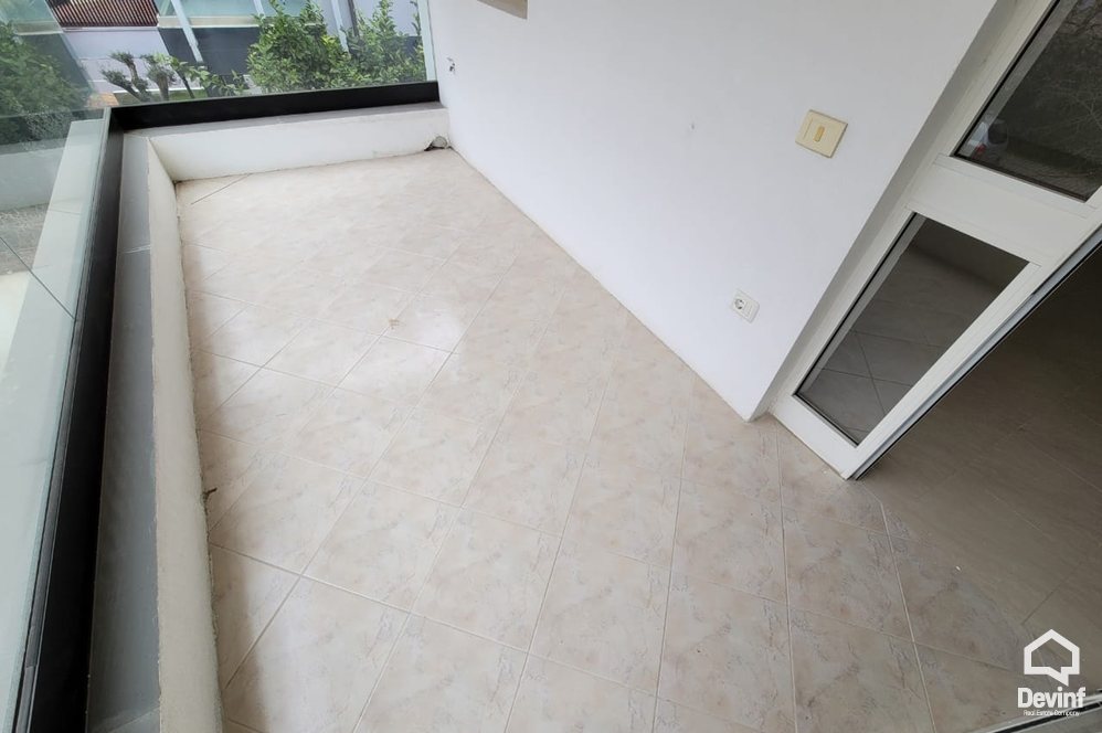 Tirane For Sale Villa Me shume se 4 dhoma House in a residential neighborhood of villas in Selite, Tirana Villa