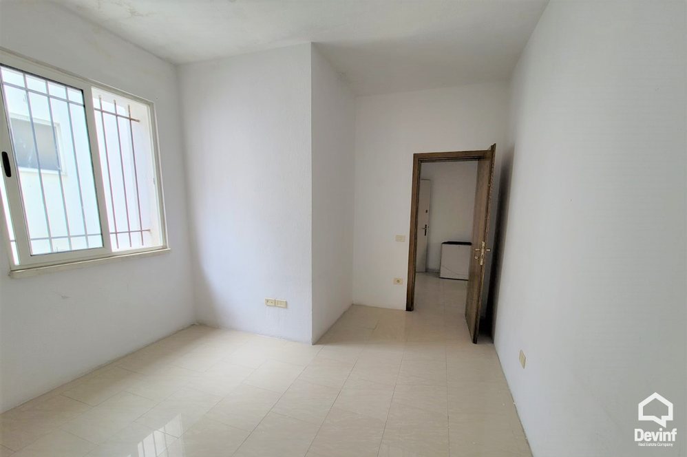 Tirane For Sale Villa Me shume se 4 dhoma House in a residential neighborhood of villas in Selite, Tirana Villa