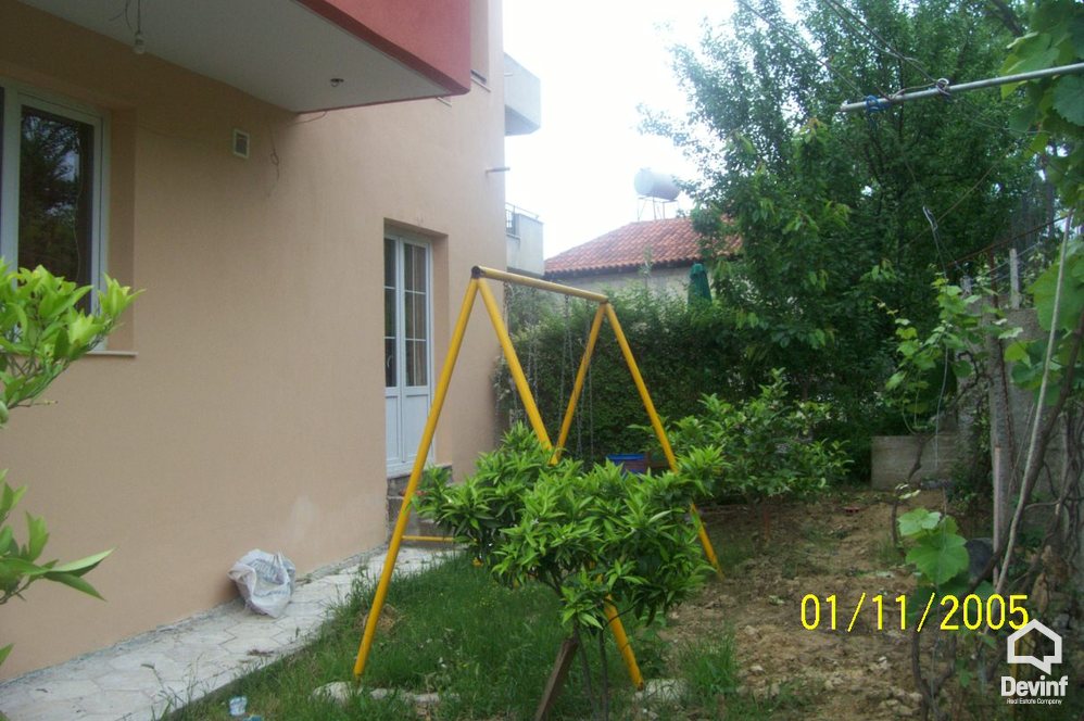 Tirane Shitje Vile 2+1+G Vila ndodhet ne Sauk apartament