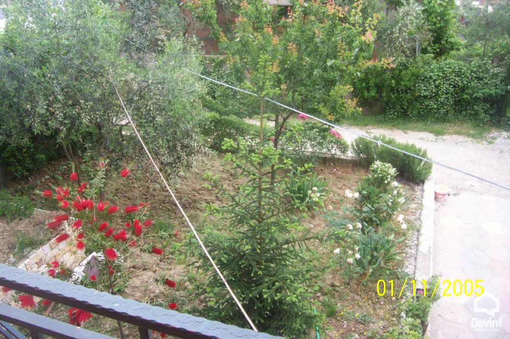 Tirane Shitje Vile 2+1+G Vila ndodhet ne Sauk apartament