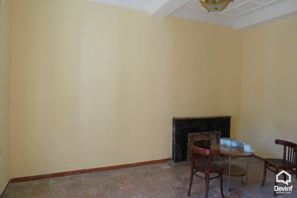 Tirane For Sale Villa 3+1+A Villa in Dibra Street 
