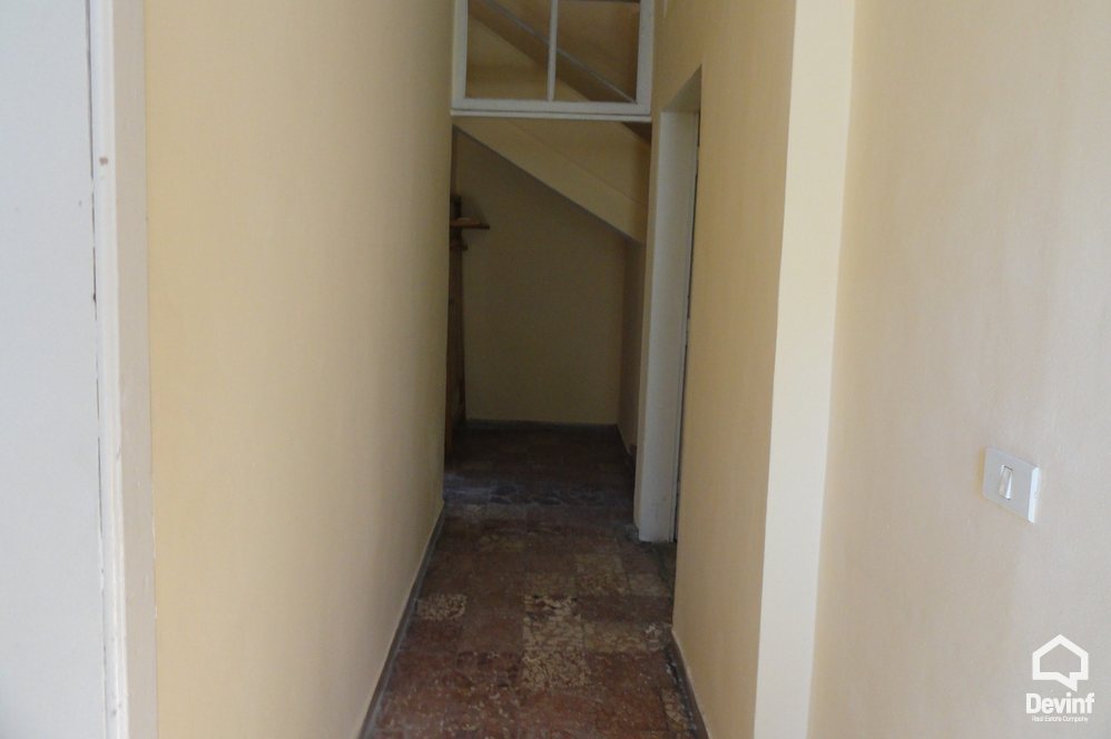 Tirane For Sale Villa 3+1+A Villa in Dibra Street 