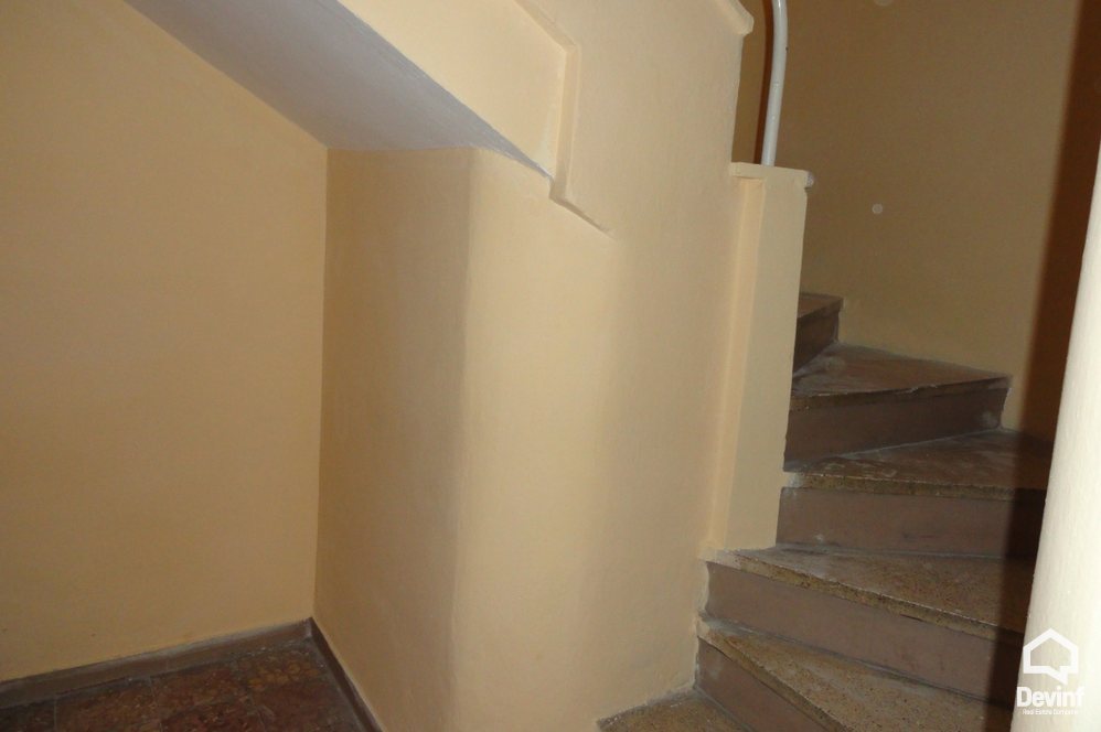 Tirane For Sale Villa 3+1+A Villa in Dibra Street 