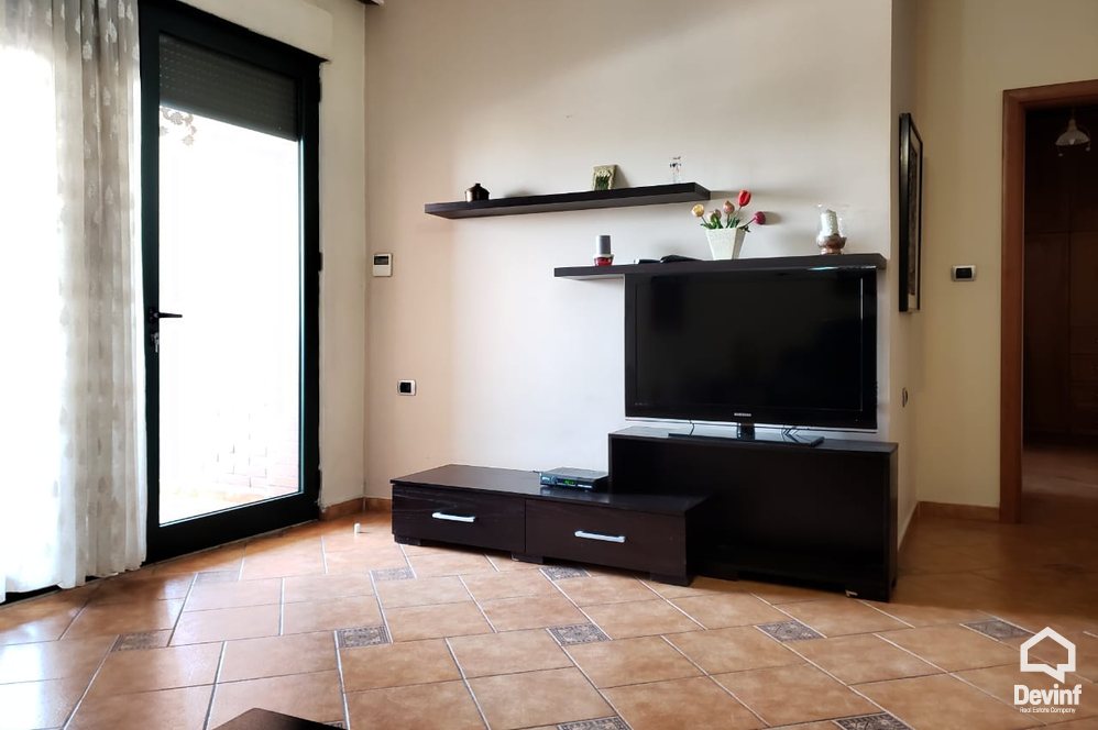 Tirane Qera Apartament 2+1+A Apartament i ri ne ne zonen e Bllokut apartament