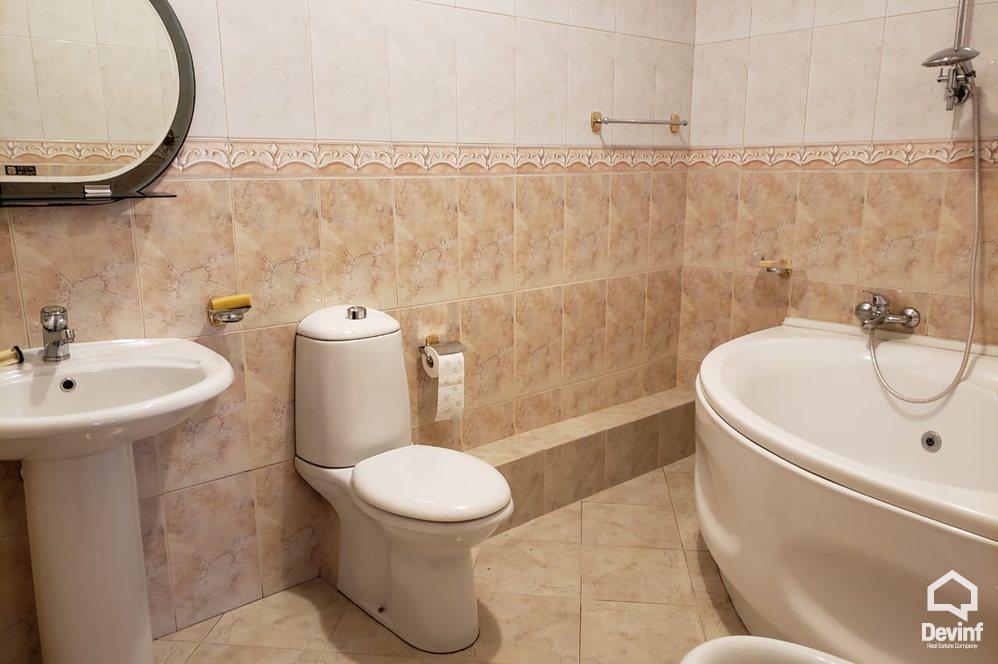 Tirane Qera Apartament 2+1+A Apartament i ri ne ne zonen e Bllokut apartament
