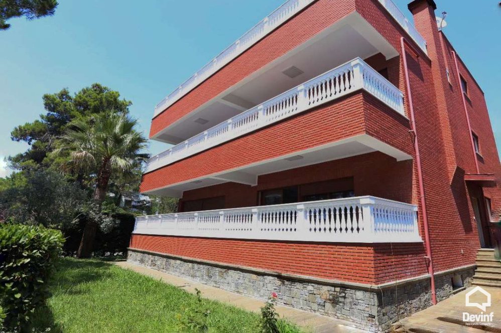 Durres For Sale Villa Me shume se 4 dhoma Adriatic coast, Durres bregdet Residential Complex