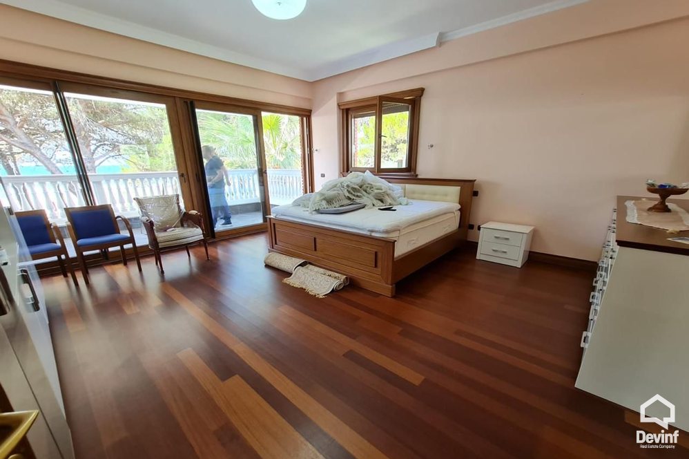Durres For Sale Villa Me shume se 4 dhoma Adriatic coast, Durres bregdet Residential Complex