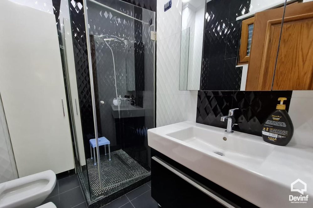 Durres For Sale Villa Me shume se 4 dhoma Adriatic coast, Durres bregdet Residential Complex