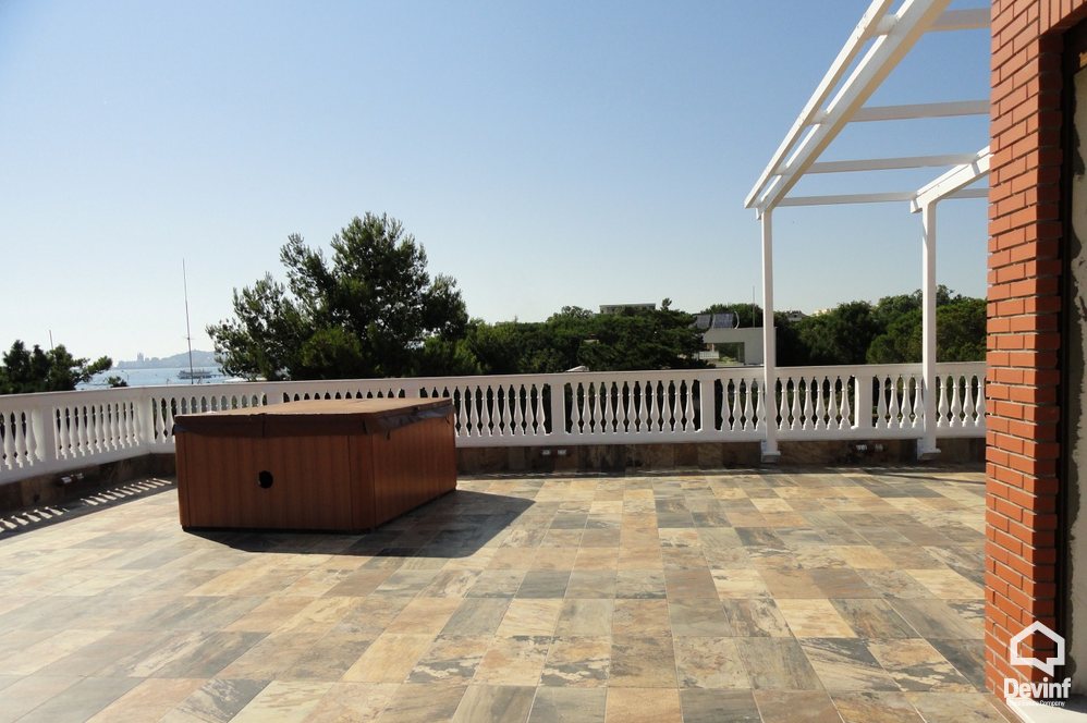 Durres For Sale Villa Me shume se 4 dhoma Adriatic coast, Durres bregdet Residential Complex