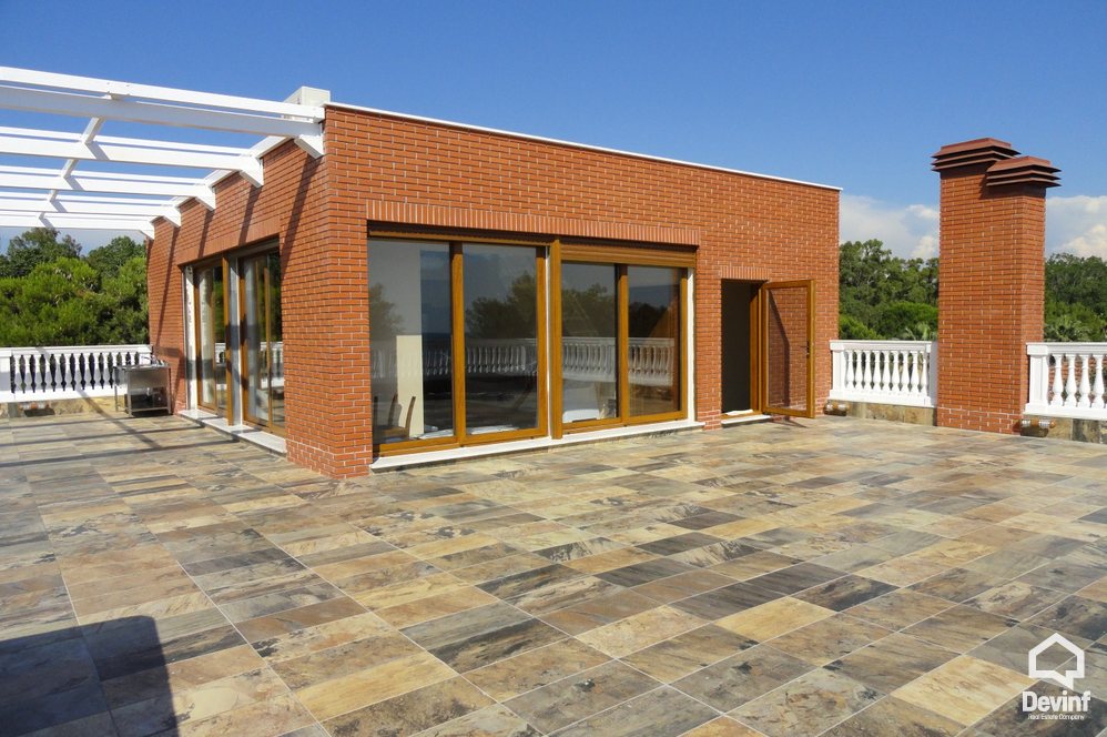 Durres For Sale Villa Me shume se 4 dhoma Adriatic coast, Durres bregdet Residential Complex