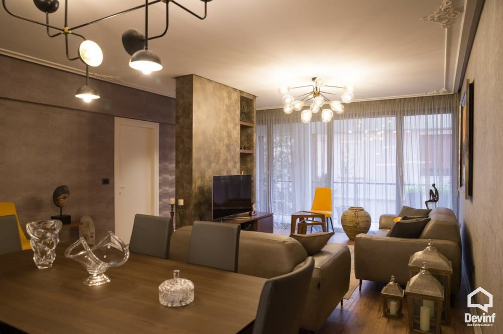 Tirane Qera Apartament 3+1+A Apartament me tre dhoma gjumi ne qender te Tiranes apartament