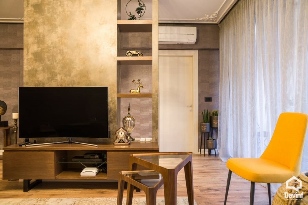 Tirane Qera Apartament 3+1+A Apartament me tre dhoma gjumi ne qender te Tiranes apartament