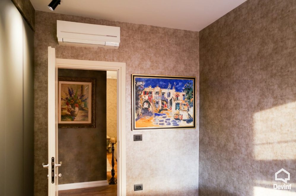 Tirane Qera Apartament 3+1+A Apartament me tre dhoma gjumi ne qender te Tiranes apartament