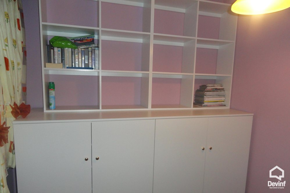 Tirane Shitje Apartament 2+1+A Apartamenti ndodhet ne qender te Tiranes, prane Sheshit Skenderbej apartament