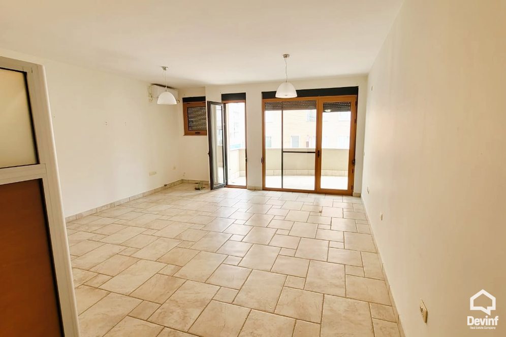 Tirane Qera Apartament 3+1+A Apartament ne nje pallat te ri qe ndodhet tek Radio Televizioni Shqiptar zyre